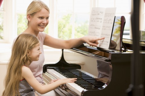 My Younger Sister Plays Piano Everyday.