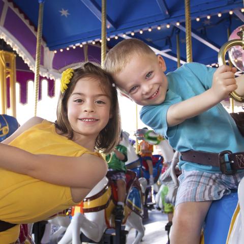 A pair of children at Disneyland Paris