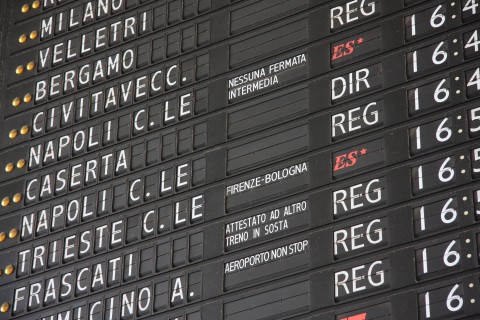 Airport flight schedule