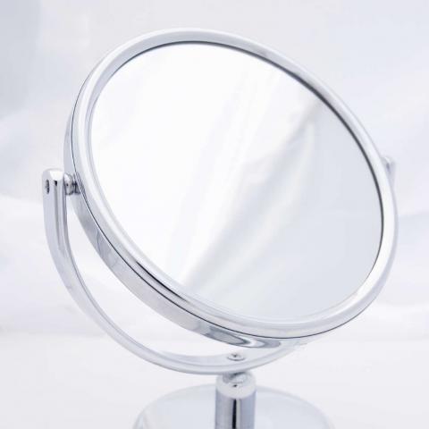 A small mirror